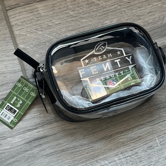 Fenty Swag Belt Bag w Lip Gloss - Picture 5 of 17